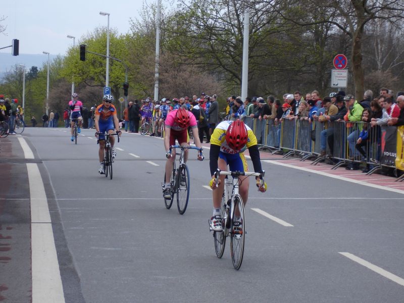 gal/Saison_2006/Course_Junior_Sarrelouis_2006/Arrivee Contre.JPG